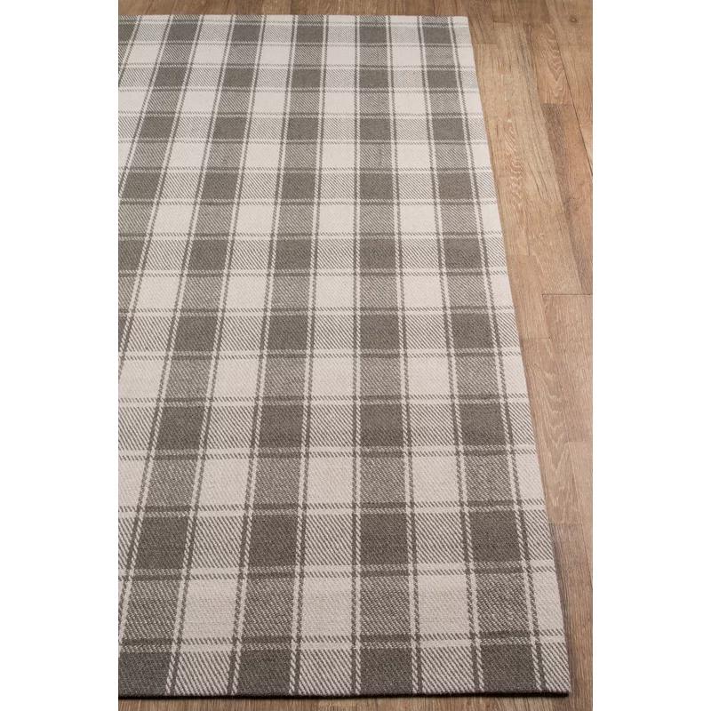 Elegant Gray Handwoven Wool Tartan Plaid 8' x 10' Rug