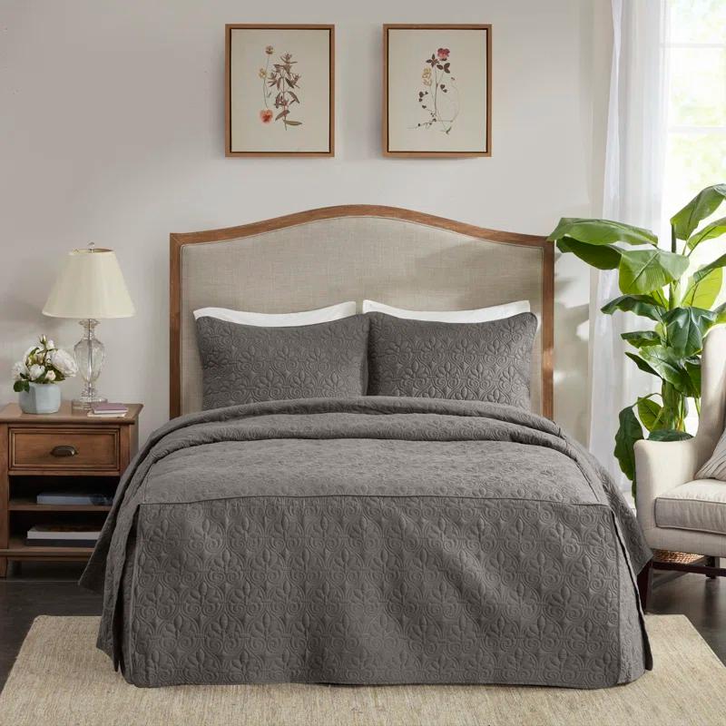 Madison Park Quebec 3 Piece Split Corner Pleated Quilted Bedspread