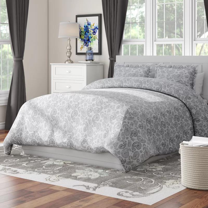 Light Gray Paisley King/Cal King Microfiber Duvet Cover Set