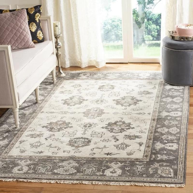 Elegant Oushak Hand-Knotted Wool Ivory 6' x 9' Area Rug