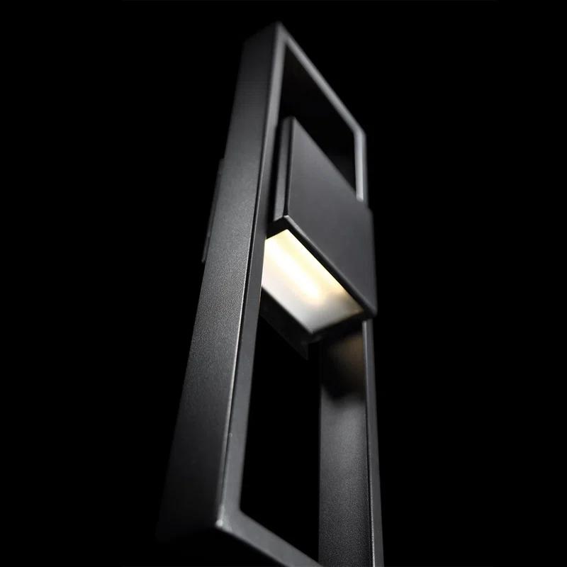 Archetype Aluminum LED Wall Light