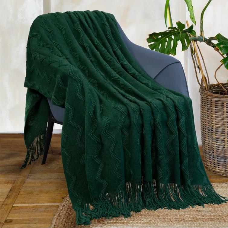 Pavilia Throw Blanket