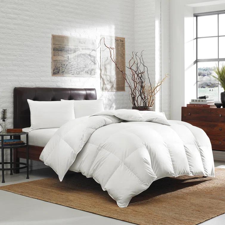 Eddie Bauer Eddie Bauer All-Season 600 Fill Power Oversized White Down Comforter - 400 TC