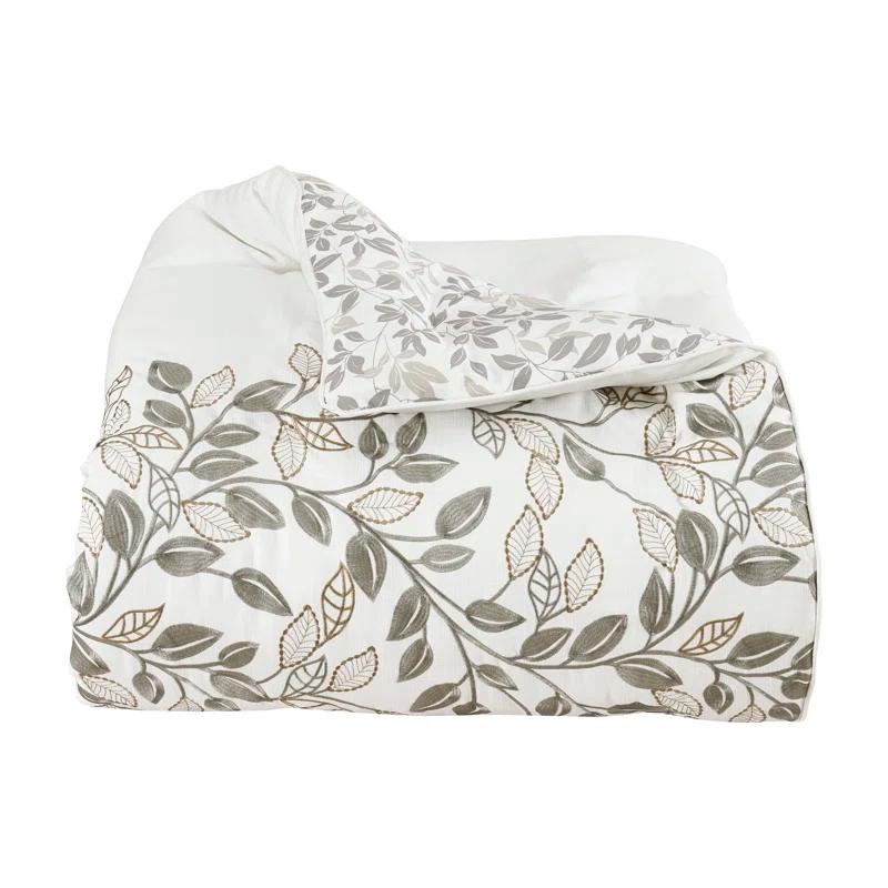 Royal Court Laurel Comforter Set