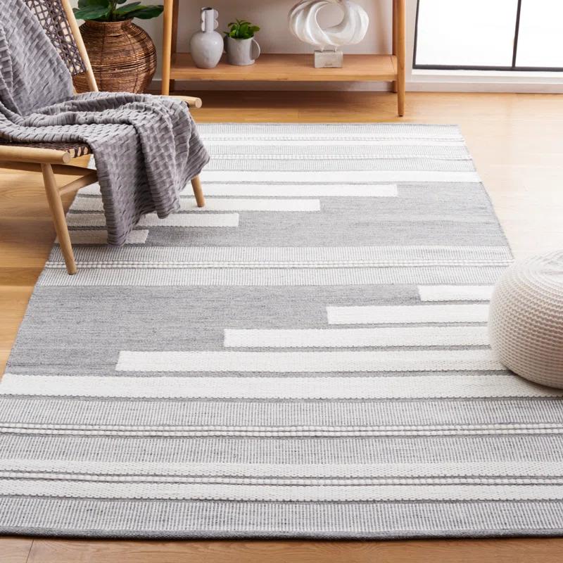 Safavieh Kilim Hand Woven Performance Striped Rug