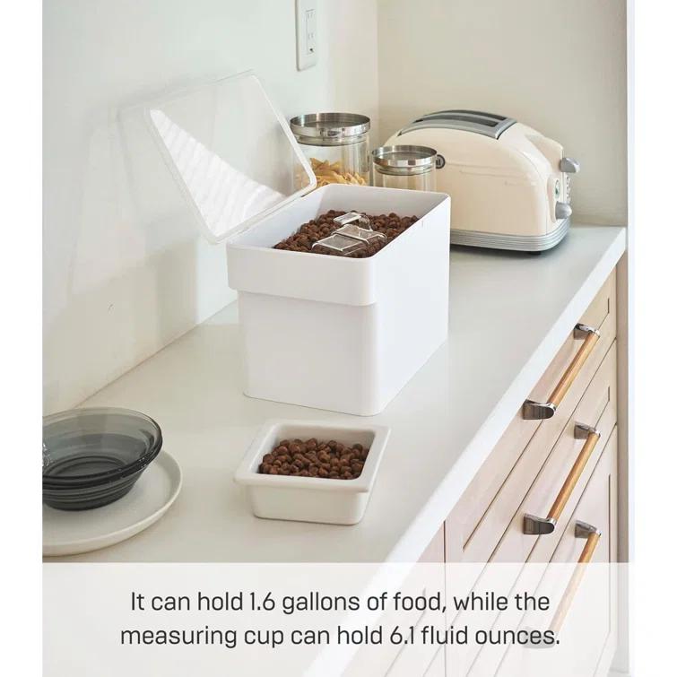 Yamazaki Home Airtight Pet Food Medium Storage Container With Transparent Lid, 1.6 gallons