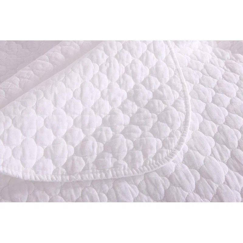 MarCielo WhiteCT Quilt Peony Cotton Geometric Shapes Quilt Set