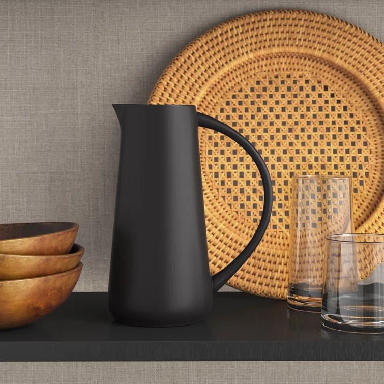 Otis Pitcher - Black