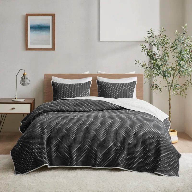 INK+IVY Pomona 3 Piece Embroidered Cotton Quilt Set