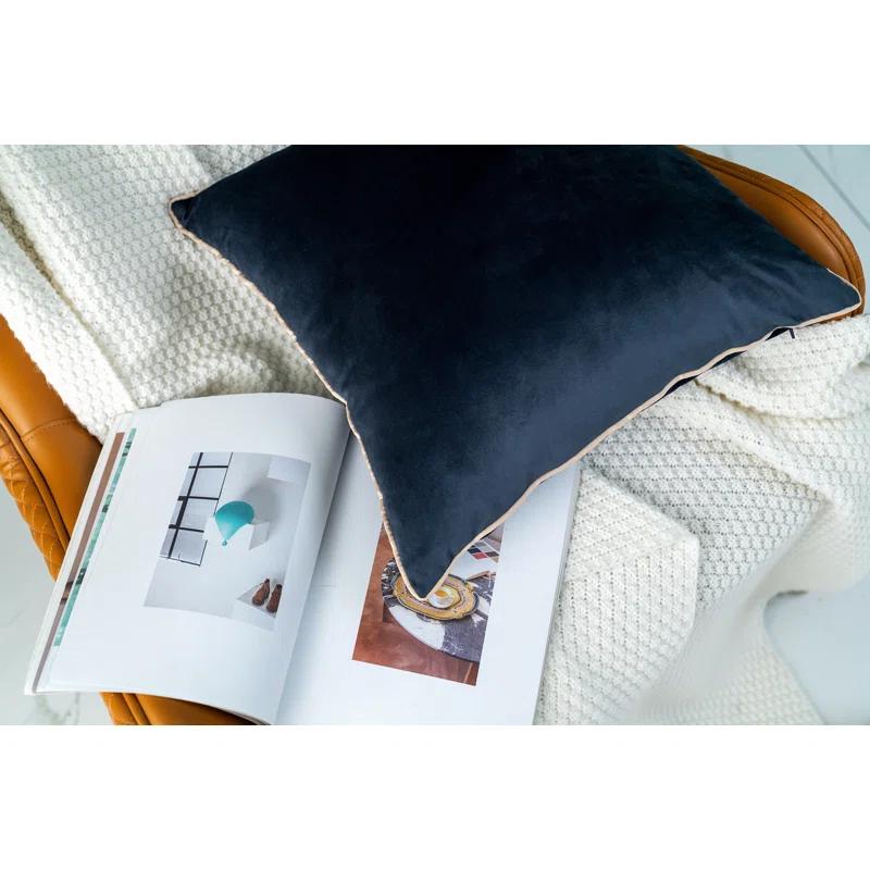 Gouchee Home Reversible Throw Pillow (Set of 2)