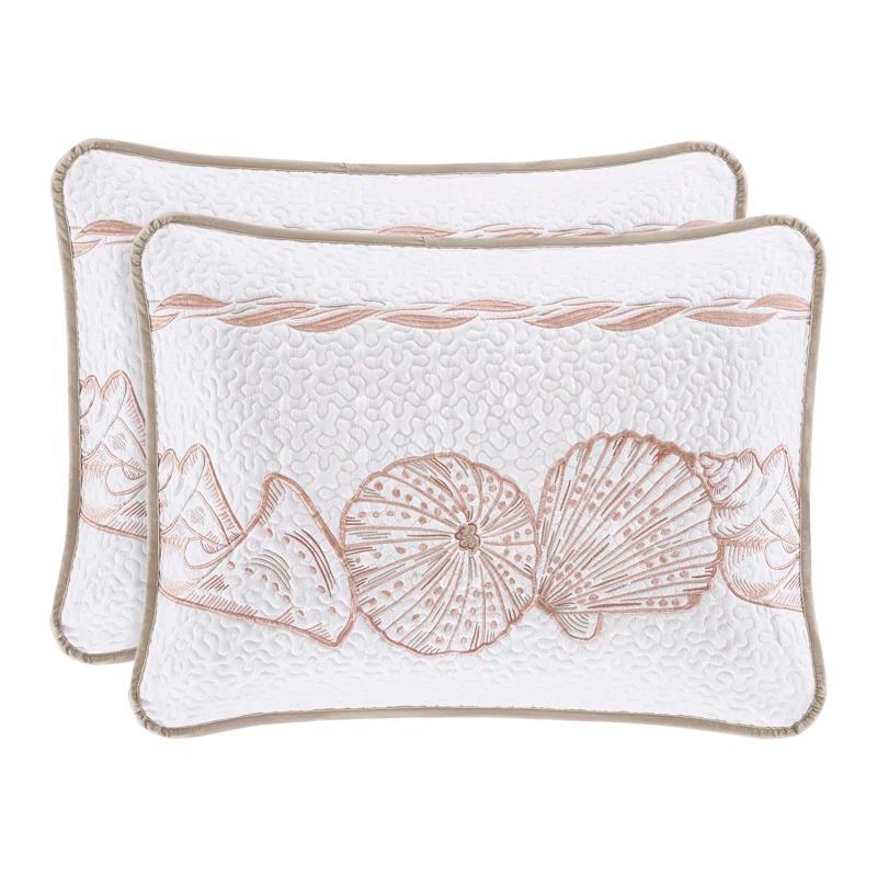 Royal Court Water Front Quilt Set