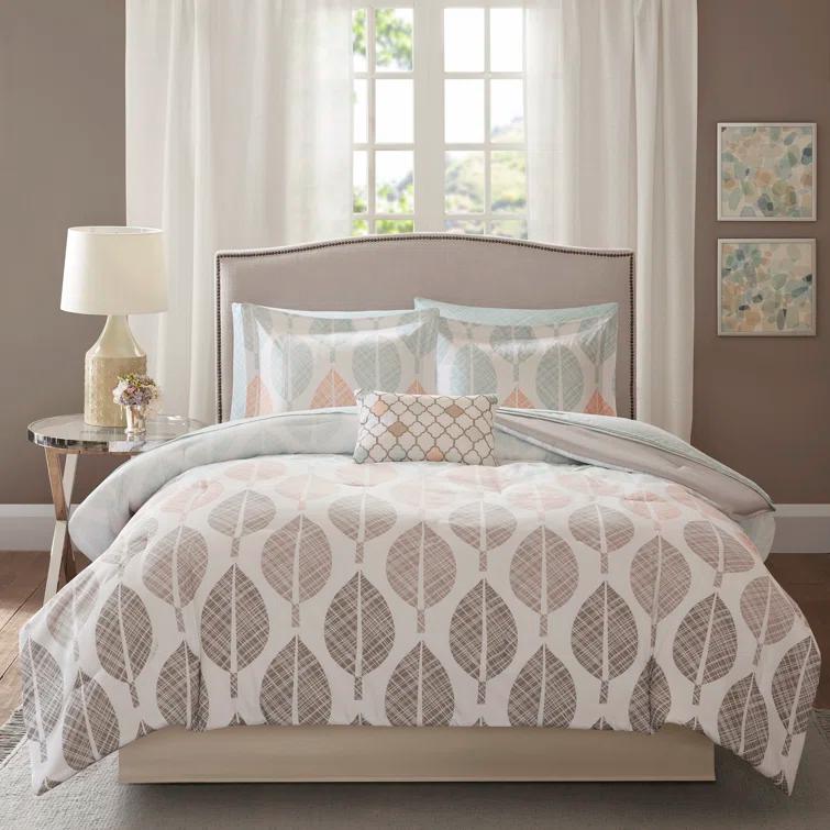 Madison Park Essentials Central Park Modern & Contemporary Comforter Set with Cotton Bed Sheets