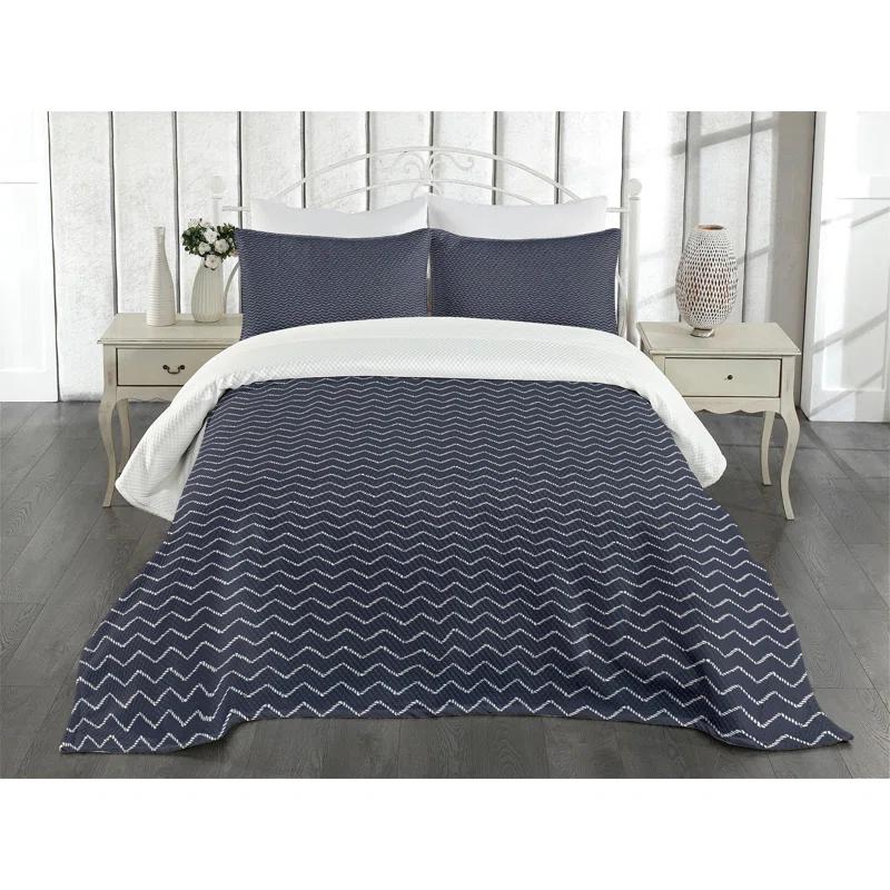 Ambesonne Ambesonne Navy Blue Bedspread Set  Chevron Zigzag Themes  Navy Blue and White