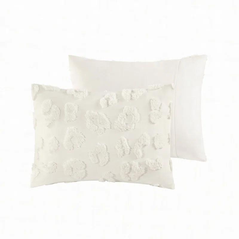 Intelligent Design Larissa Animal Chenille Comforter Set
