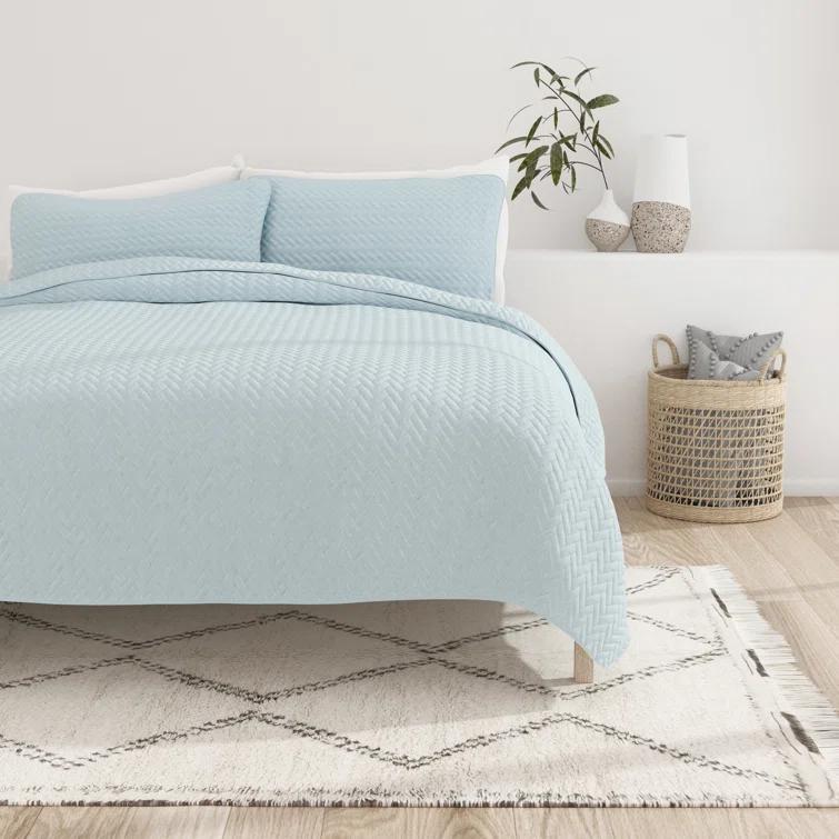 Becky Cameron Antora Microfiber Modern & Contemporary Coverlet / Bedspread Quilt Set