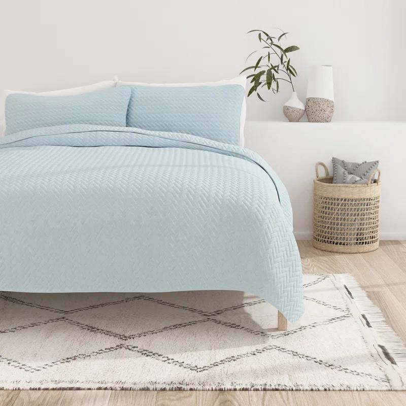 Becky Cameron Antora Microfiber Modern & Contemporary Coverlet / Bedspread Quilt Set