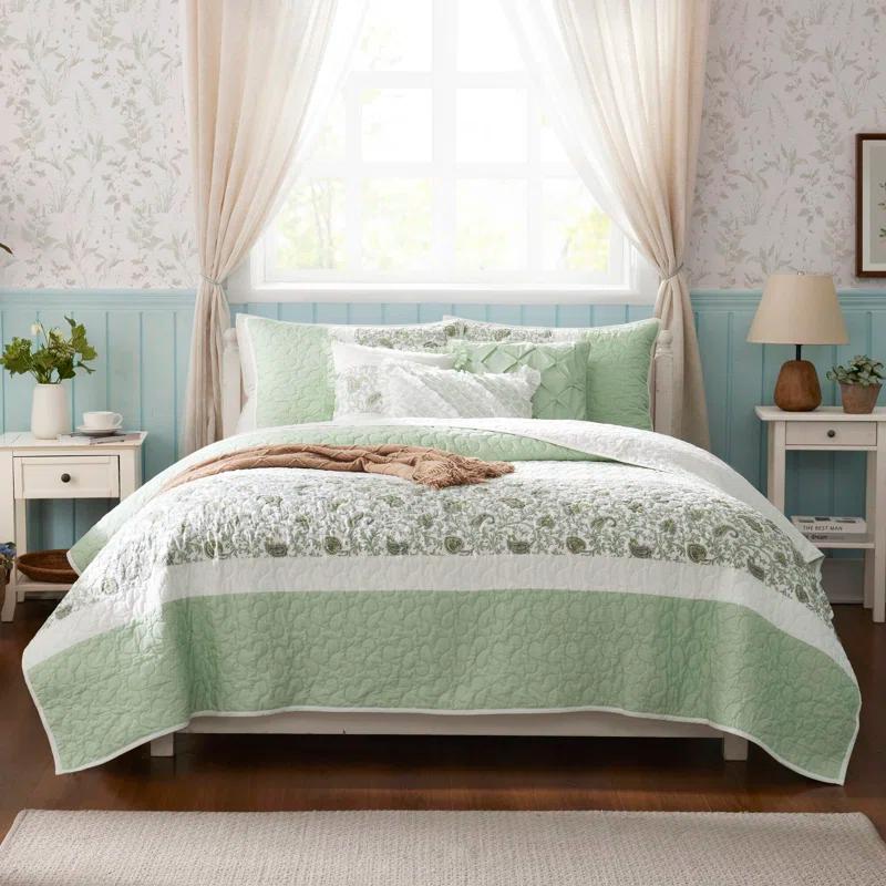 Madison Park Dawn 6 Piece Cotton Percale Quilt Set with Throw Pillows