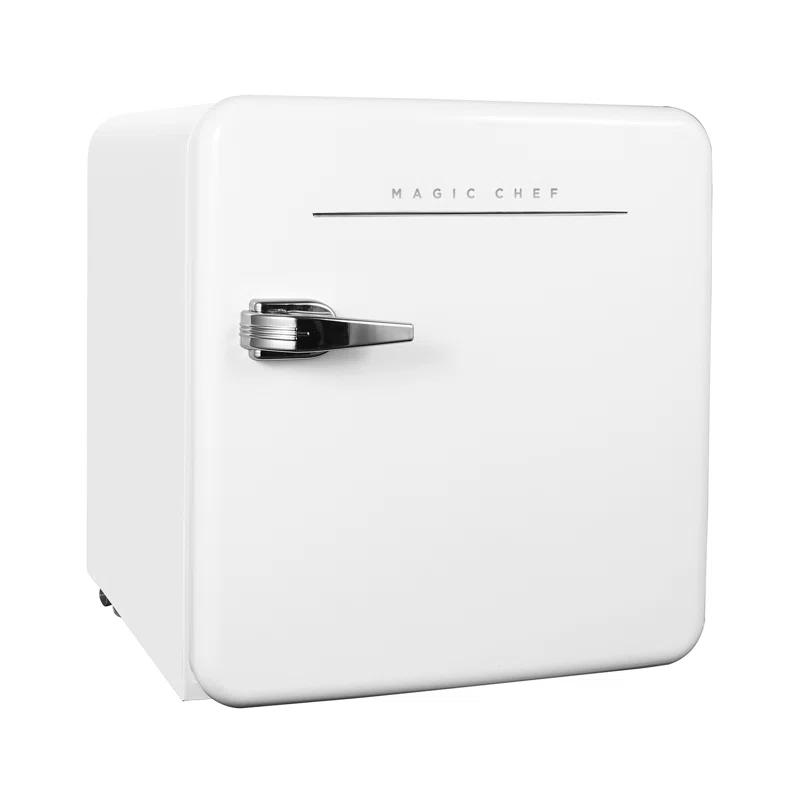 Magic Chef Magic Chef Retro 1.6 Cubic Feet Portable Mini Fridge