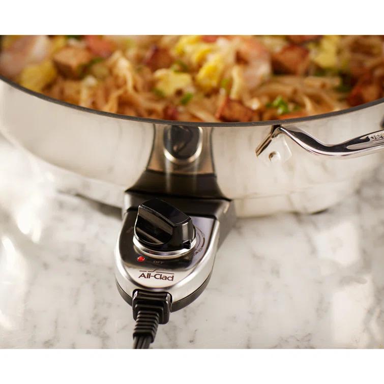 All-Clad 7-Quart Electric Nonstick Skillet