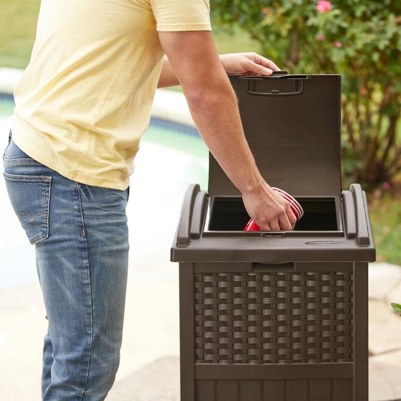 Suncast Suncast 33 Gallon Manual Lift Trash Hideaway Container