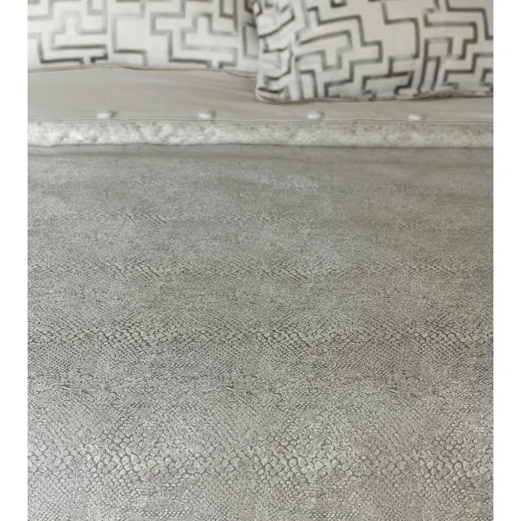 Ezra Modern & Contemporary Animal Print Duvet Cover Set