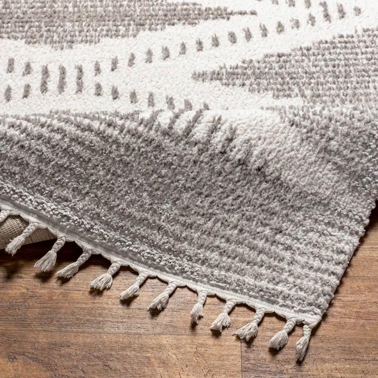 Union Rustic Hrinda Indoor Rug