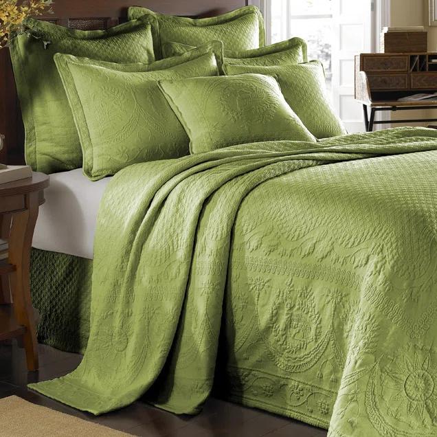 Historic Charleston King Charles Matelasse Traditional Cotton Floral Coverlet