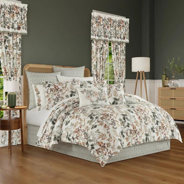 Royal Court Evergreen Comforter Set