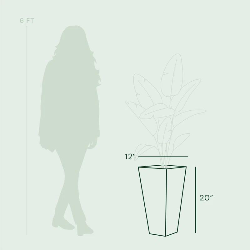 Finley Modern 20-in Recycled Plastic Indoor/Outdoor Square Vertical Planter