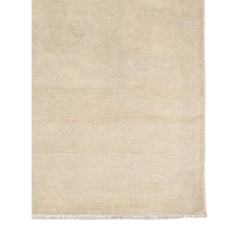 AMER Rugs Maya Heyward Light Gray Hand-Knotted Wool Blend Area Rug