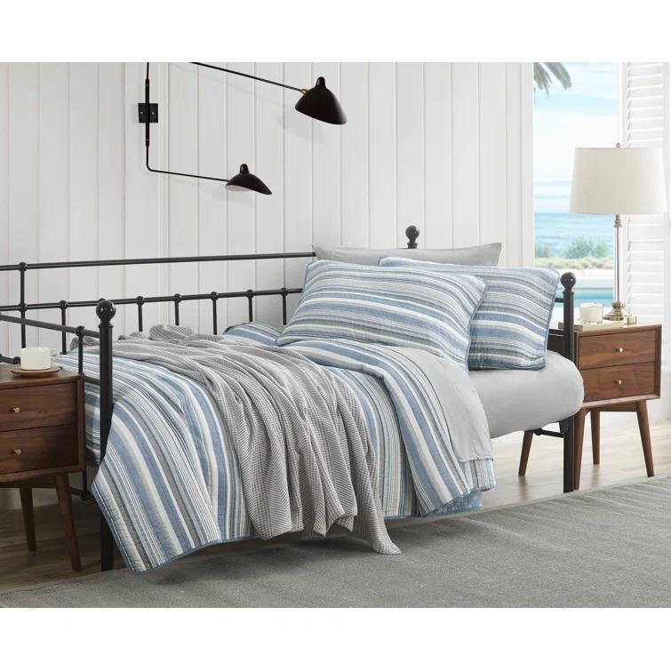 Nautica Nautica Jettison Cotton Reversible Blue Quilt Set