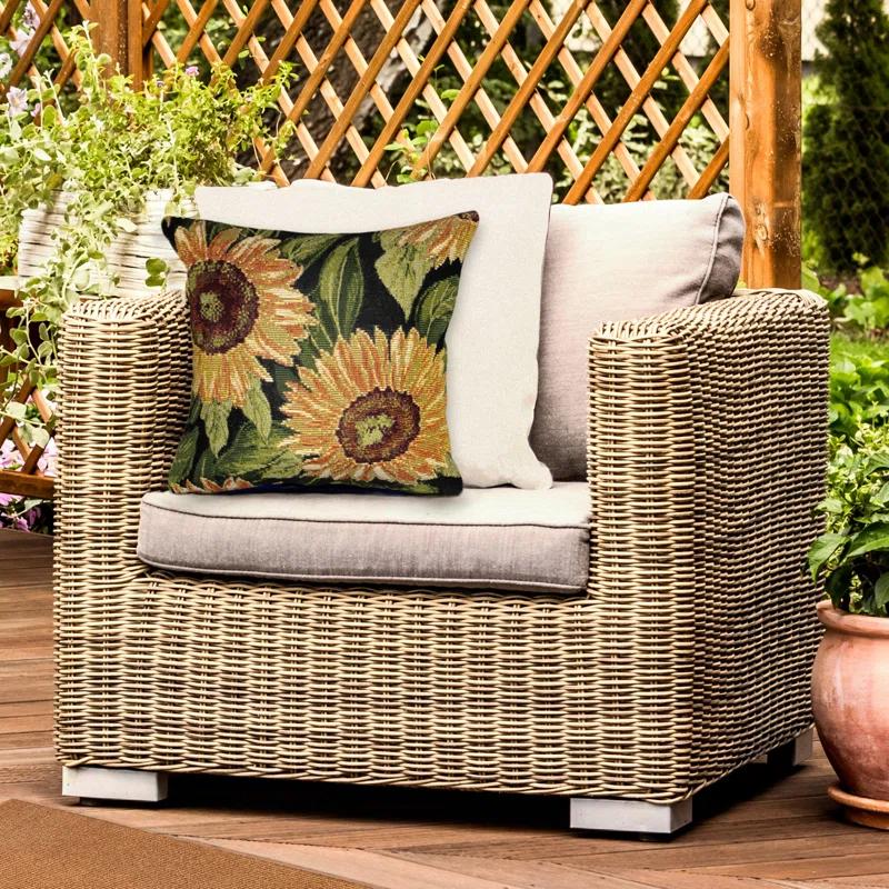 Liora Manne Floral Indoor/Outdoor Throw Pillow
