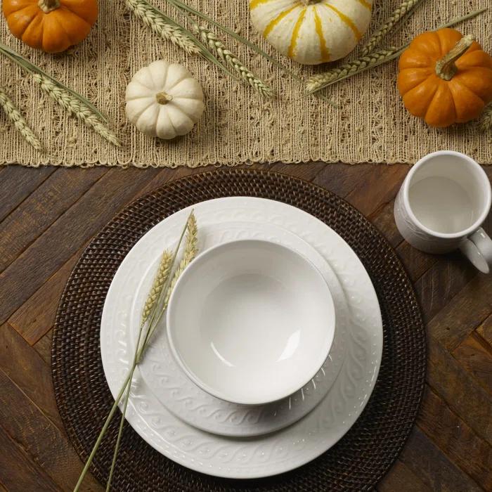 Pfaltzgraff Pfaltzgraff Sylvia 32-Piece Porcelain Dinnerware Set, Service for 8