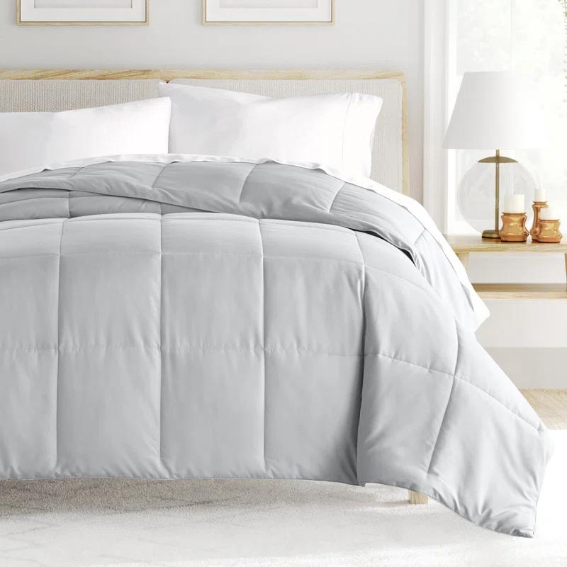 Becky Cameron Becky Cameron Lightweight All Season Down Alternative Comforter