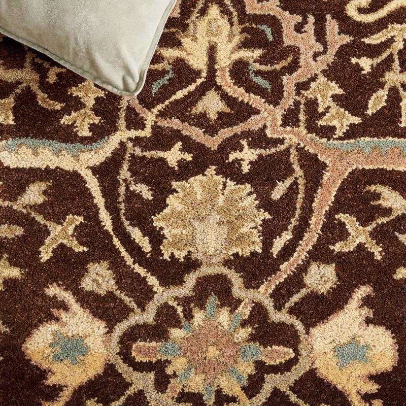 Safavieh Hand Tufted Wool Oriental Rug