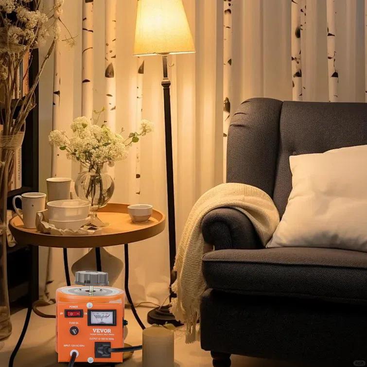 VEVOR VEVOR 500VA Auto Variable Voltage Transformer, 15.3 Amp, 110V Input 0-130V Output AC Voltag KBBYQZZBS5002NBX7V1