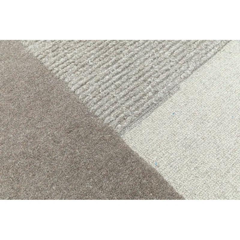 Linn Gallery Hand Tufted Abstract Area Rug in Gray