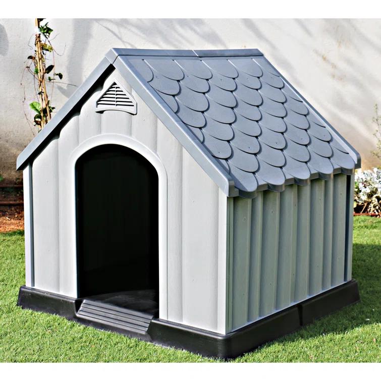 RAM Quality Plastic Dog House