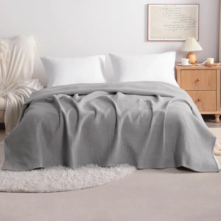 NTBAY 3 Layers Cotton Bed Blanket, Soft Breathable Quilt for Adults, Dot - NTBAY