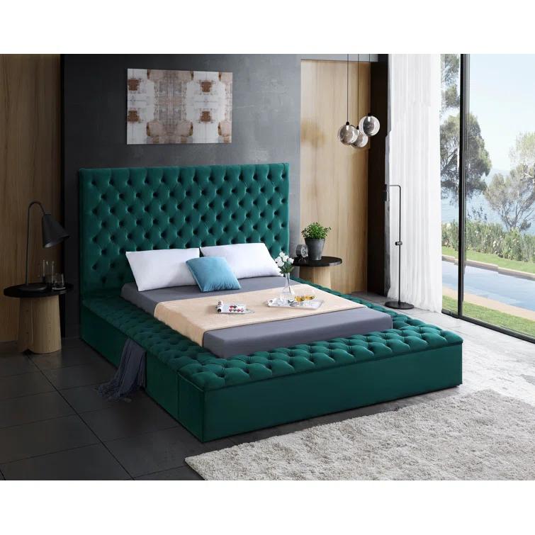 Everly Quinn Johnnay Upholstered Platform Storage Bed