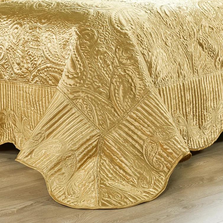 Serenta 4 Piece Quilted Satin Bedspread Set