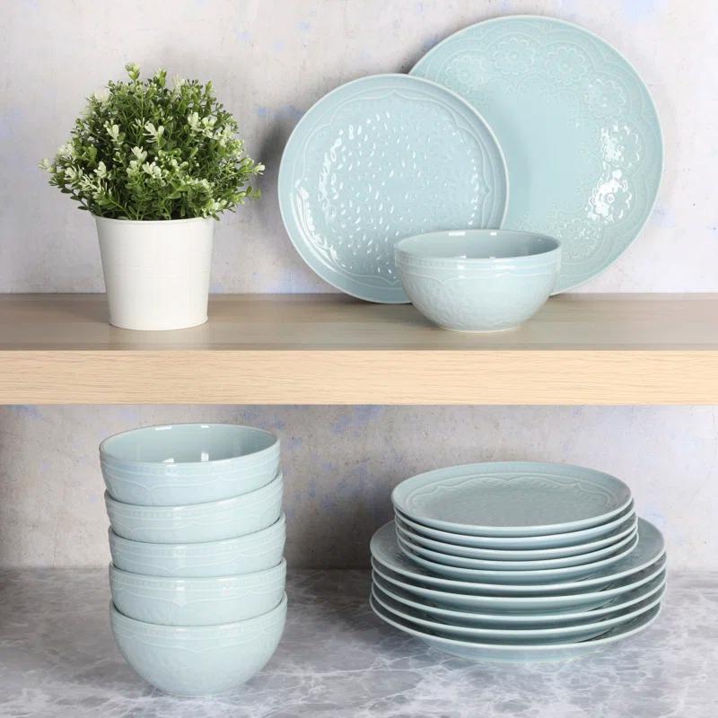 Gibson Alemany 18 Piece Dinnerware Set, Service for 6