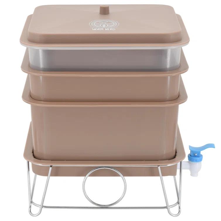 Arcadia Garden Products 4 Gallons Plastic Worm Bin with Latching Lid