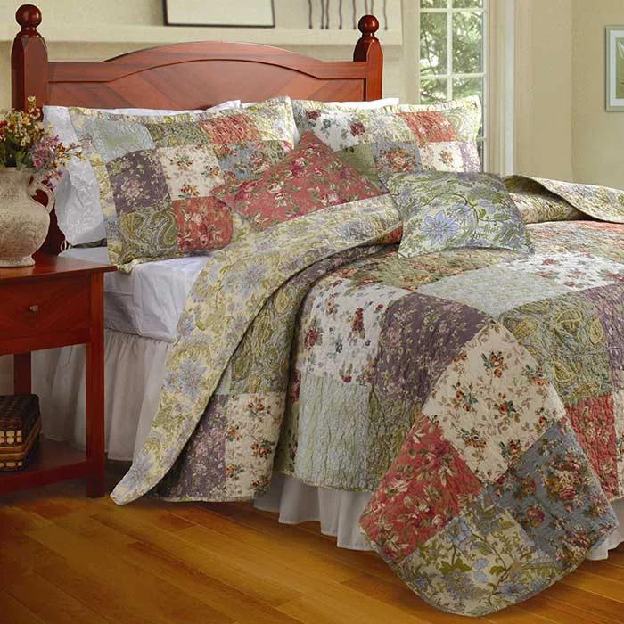 Greenland Home Fashions Blooming Prairie Patchwork Cotton Reversible Quilt Set with Throw Pillows