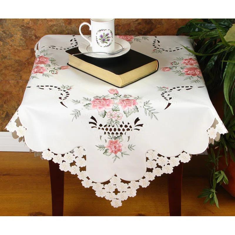 Ophelia & Co. Oldbury Table Topper