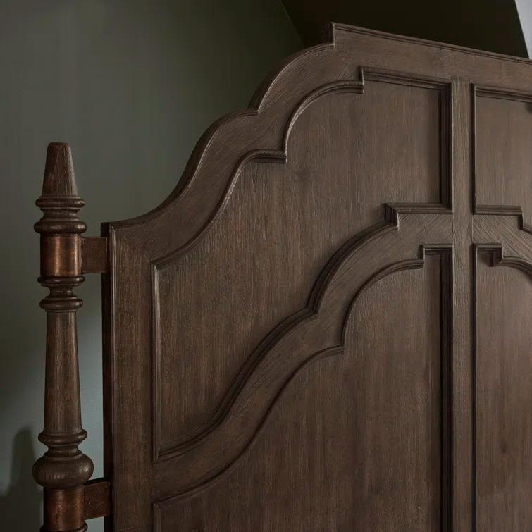 Pulaski Furniture Revival Row Scalloped Wood Panel Bed