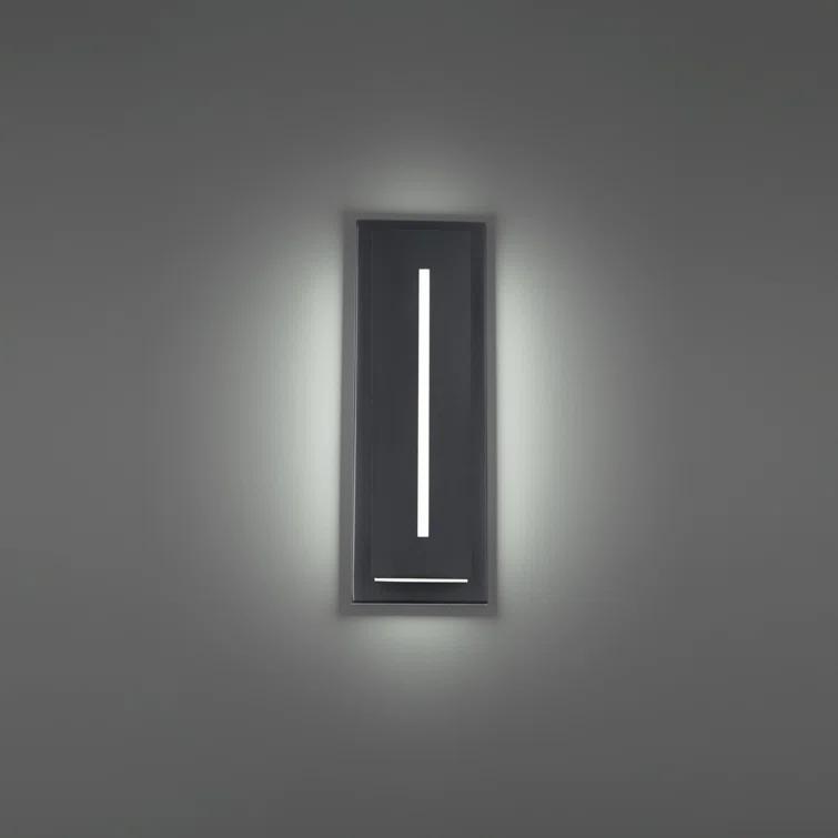 Midnight Single Light Outdoor Aluminum LED Wall Light