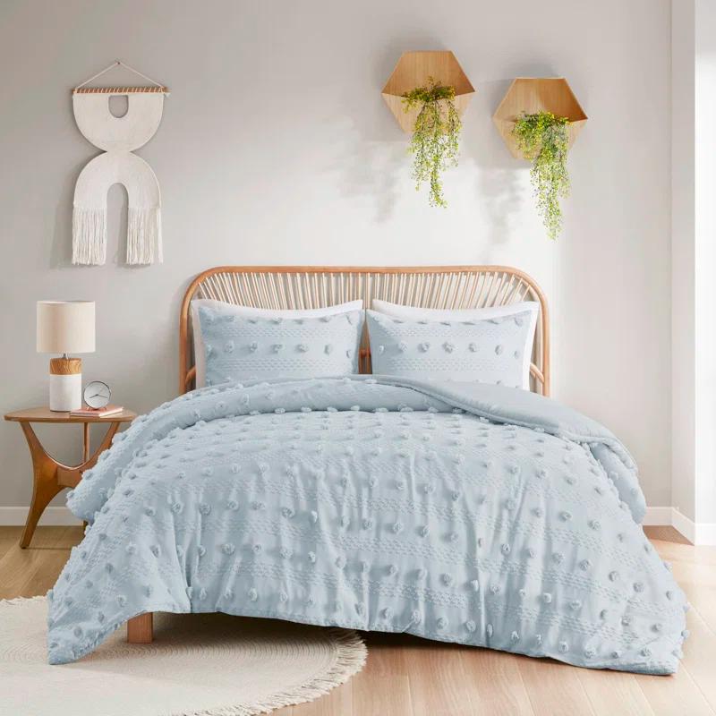 Intelligent Design Lucy Clip Jacquard Duvet Cover Set