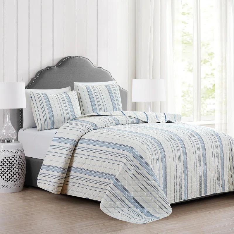Market & Place Sofia No Striped Quilt Set