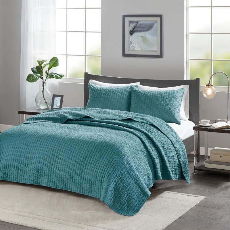 Madison Park Barwick Reversible Solid 3 Piece Quilt Set